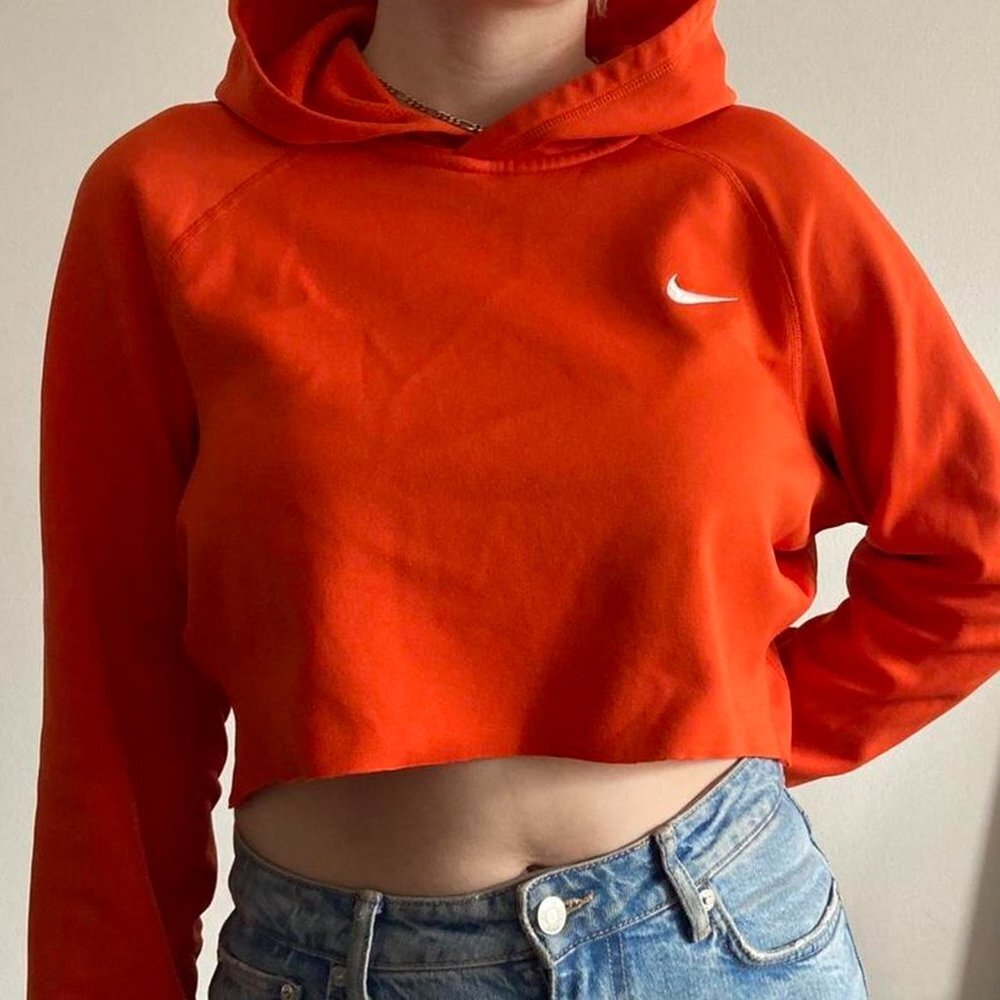 Cropped Nike Hoodie (M)